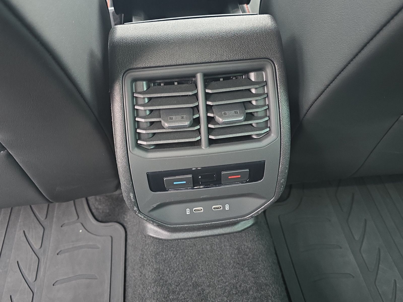 Fahrzeugabbildung SEAT Leon FR+Fahrassistenz+Voll-LED+Digital Cockpit
