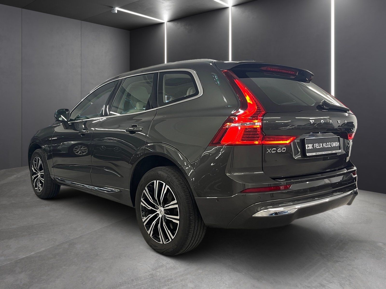 Fahrzeugabbildung Volvo XC 60 B5 AWD Inscription HUD*360°*Kardon*AHK*