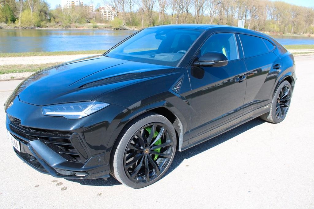 Image of Lamborghini Urus