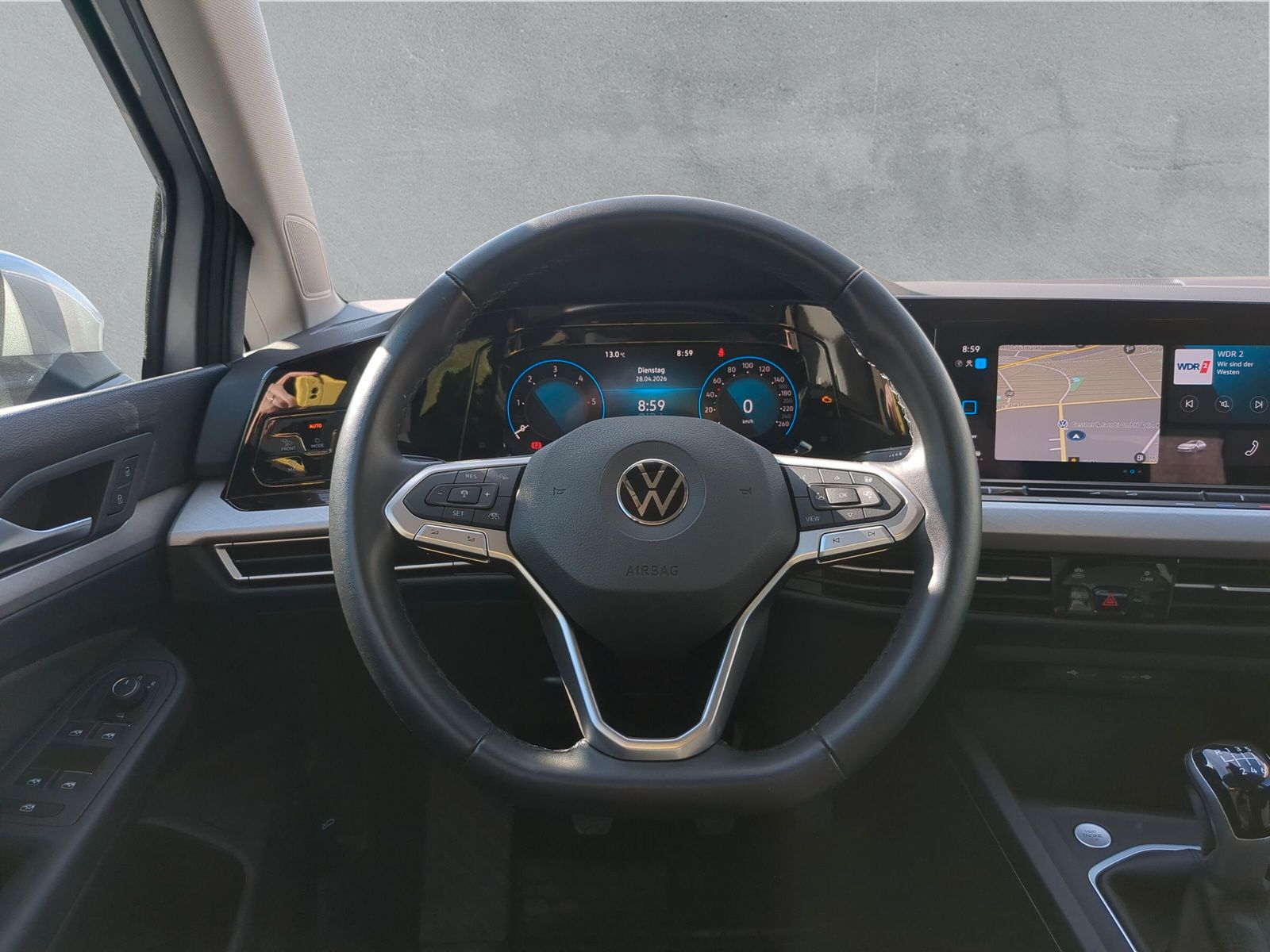 Fahrzeugabbildung Volkswagen Golf Variant 2.0 TDI Life LED AppConnect SHZ ACC