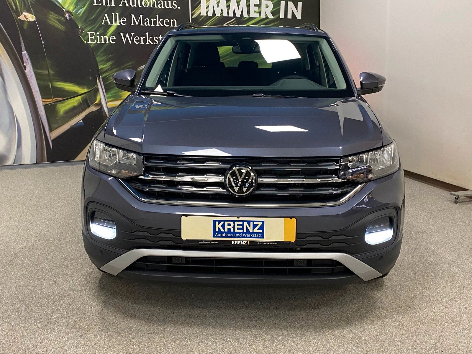 Fahrzeugabbildung Volkswagen T-Cross 1.0 TSI LIFE+ALLWETTER++SITZHEIZUNG+PDC+