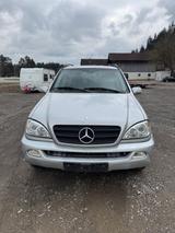 Mercedes-Benz ML 270 CDI Inspiration - Mercedes-Benz ML 270: Cdi Inspiration