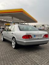 Mercedes-Benz Mercedes Benz W210 E 200 - Mercedes-Benz E 200 aus 1998