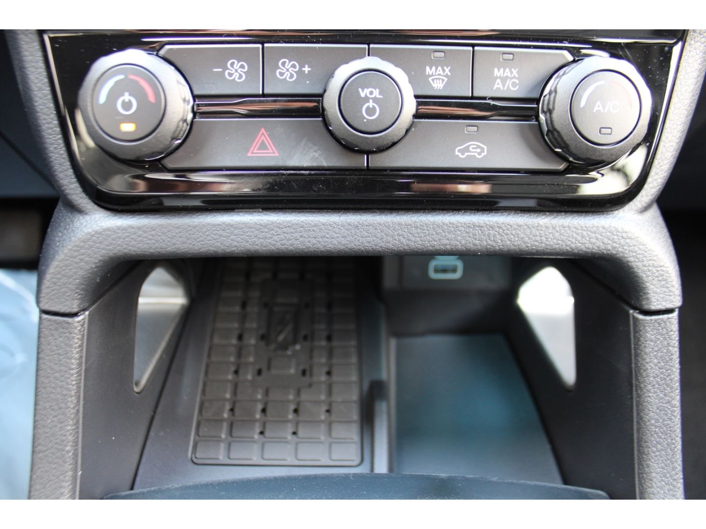 FORD Ranger e-4WD DoKa 2.0 Ecoblue Wildtrak el. Rollo - Image 25