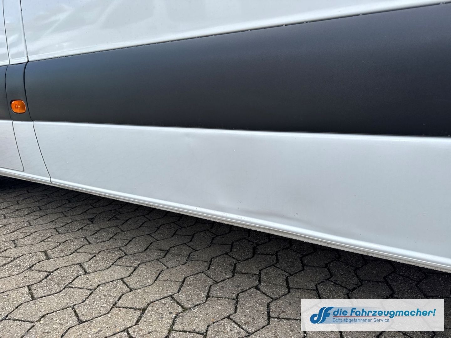 Fahrzeugabbildung Mercedes-Benz Sprinter Kasten 317CDI EU6d-T Lichtsensor el.S