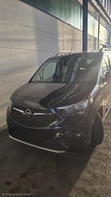 Opel Combo, 12.400 km, BJ 23, MwSt. ausweisbar  - Opel Combo Gebrauchtwagen in Stuttgart