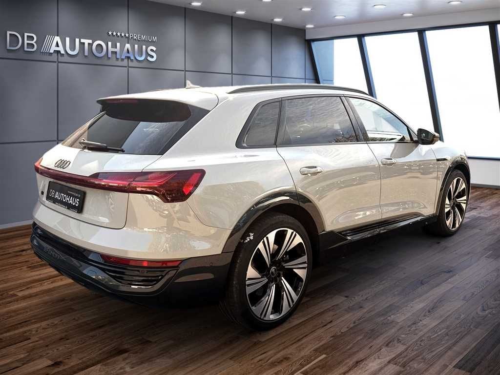 Audi Q8 advanced 50 e-tron quattro 95 kWh Leder Pano foto 4