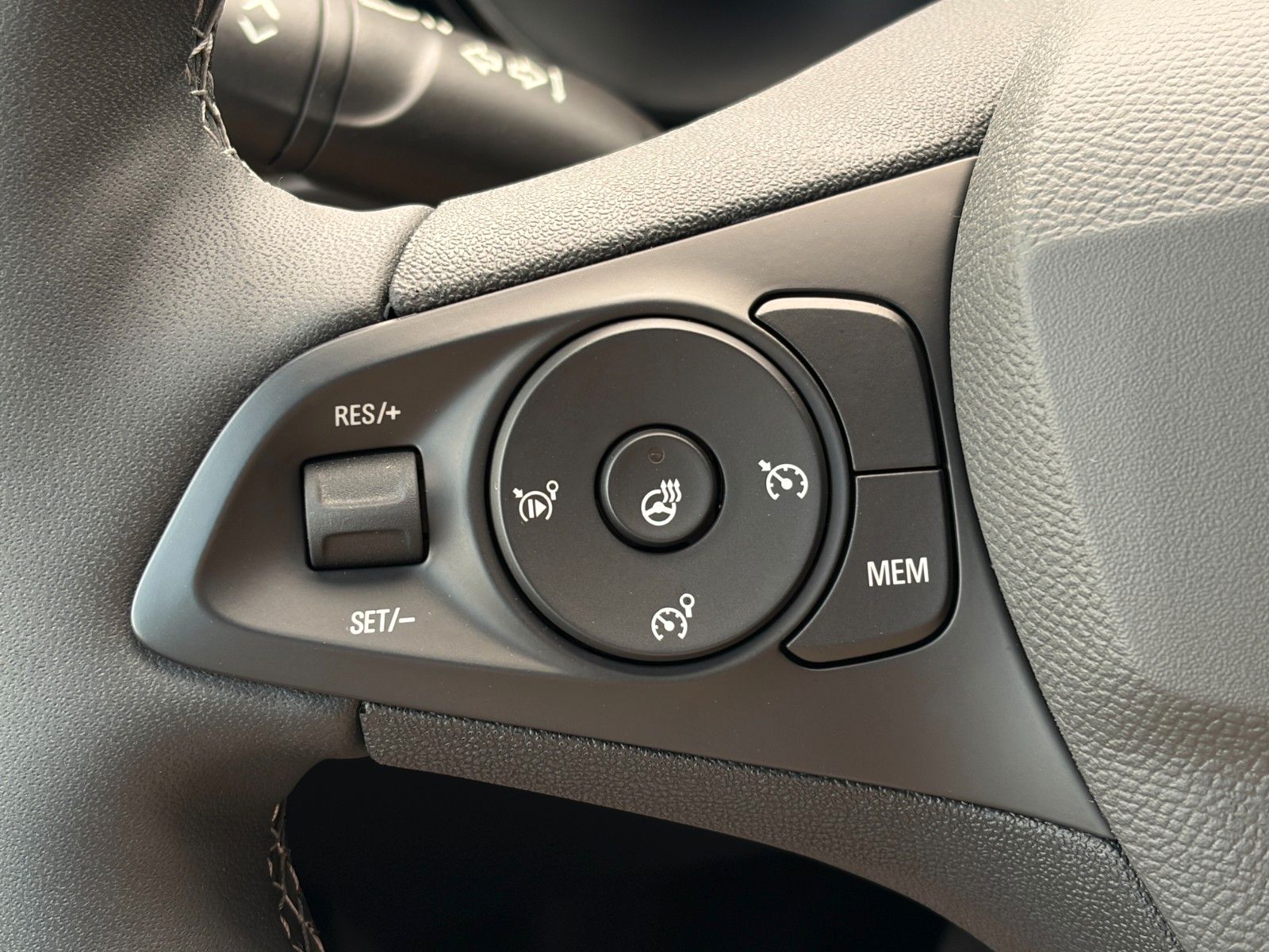 Fahrzeugabbildung Opel Corsa F GS 1.2 Turbo CarPlay Teilleder CAM LHZ