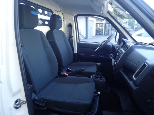 Fahrzeugabbildung Piaggio Porter NP6 3-Seitenkipper TW LPG SR HDTOP-Paket