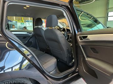 MYAUTOCENTER – Gebraucht- und Jahreswagen mit Werkstattservice in Pfaffenhofen Volkswagen Golf VII Variant Cup *TEMPO*NAVI*PDC*2-ZONEN*