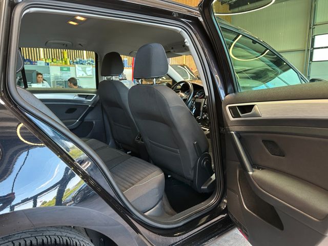 MYAUTOCENTER – Gebraucht- und Jahreswagen mit Werkstattservice in Pfaffenhofen Volkswagen Golf VII Variant Cup *TEMPO*NAVI*PDC*2-ZONEN*