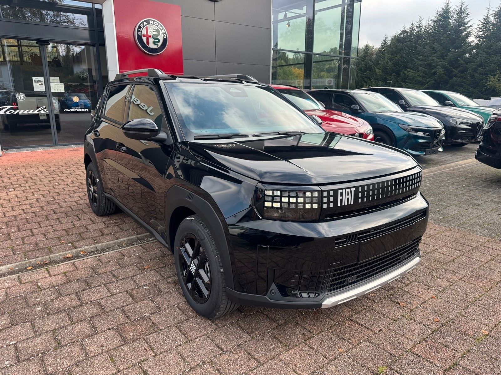 Fahrzeugabbildung Fiat Grande Panda 100 PS Automatik Icon Navi Kamera