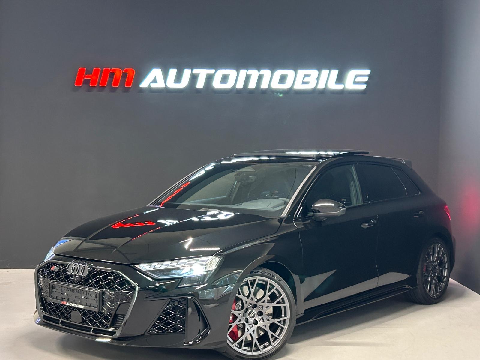 Audi RS3 SPORTBACK/BUCKET SEATS/PANO/360°/SPOILER