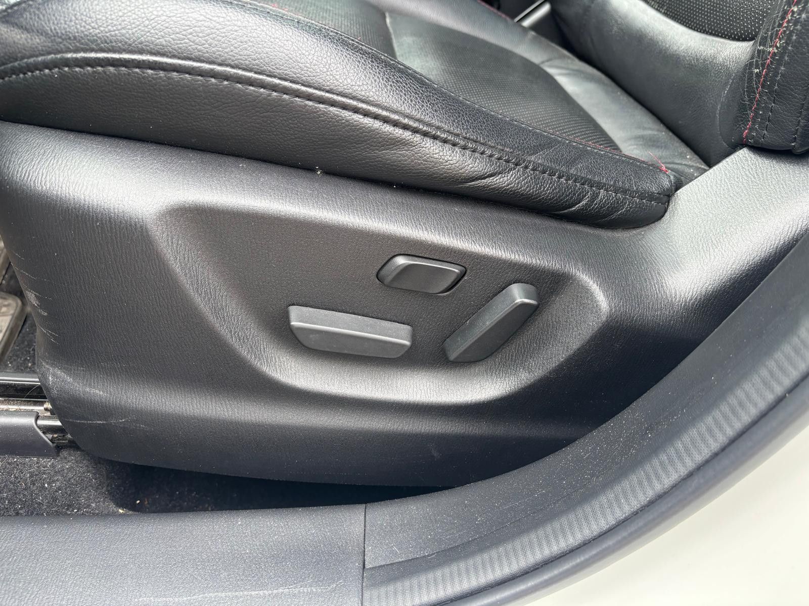 Fahrzeugabbildung Mazda CX-5 Sports-Line AWD-NAV-XEN-LEDER-AHK-GSD-BOSE-