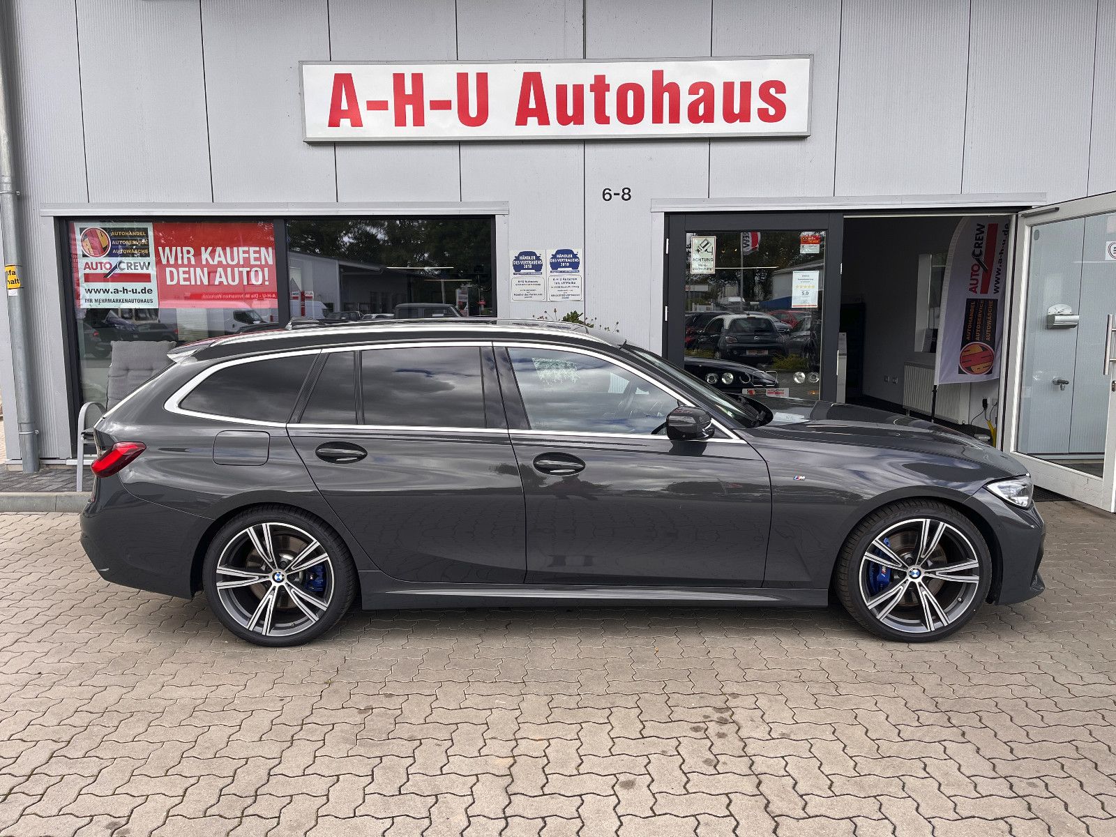 Fahrzeugabbildung BMW BMW Touring 330 D M-Line Sport AUT/Dach
