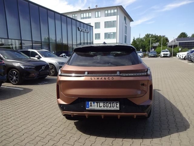 Lynk & Co 08