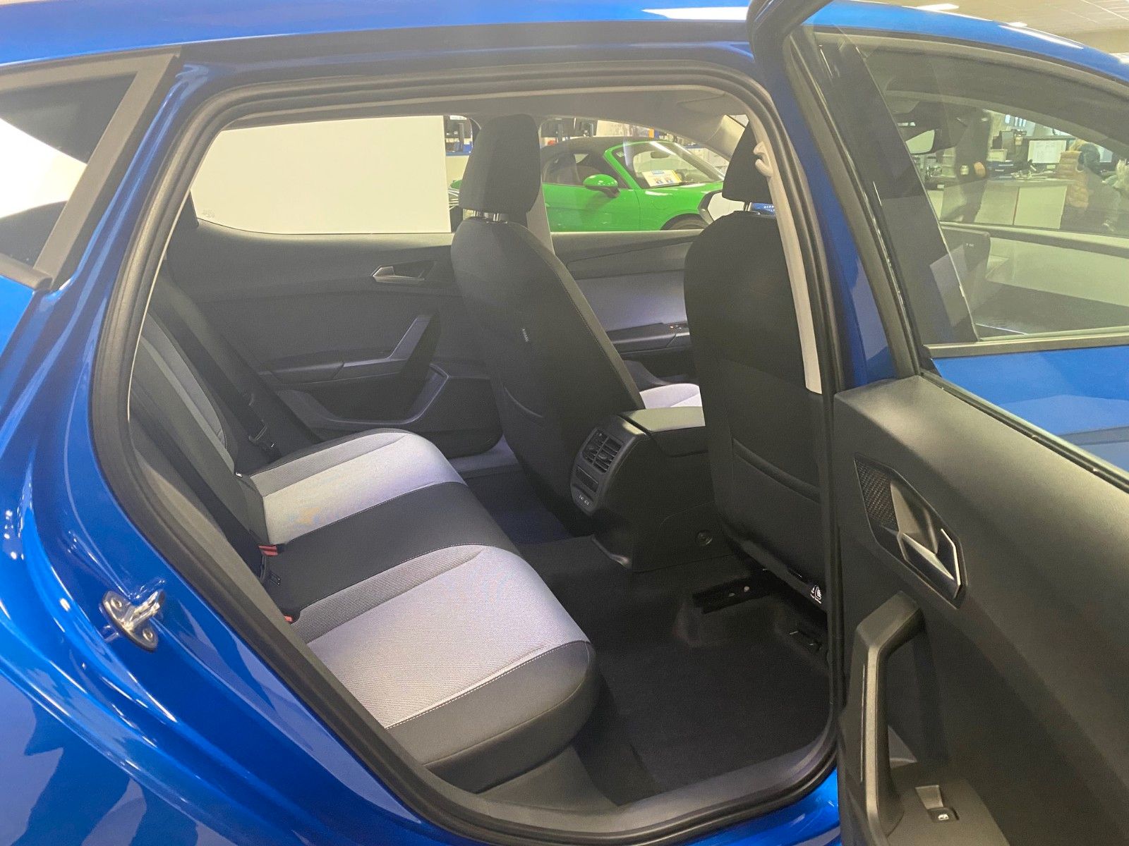 Fahrzeugabbildung SEAT Leon 1.5 TSI STYLE+R Kamera+ACC+3 Zonen KLIMA+BC