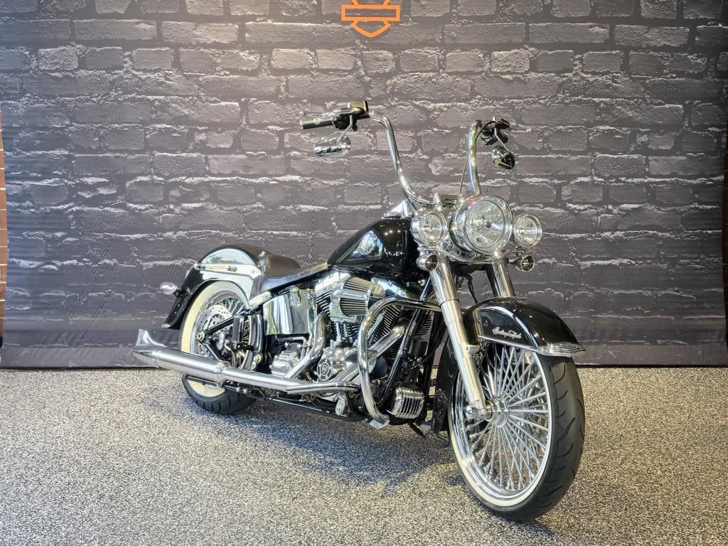 Harley-Davidson Softail Deluxe 
