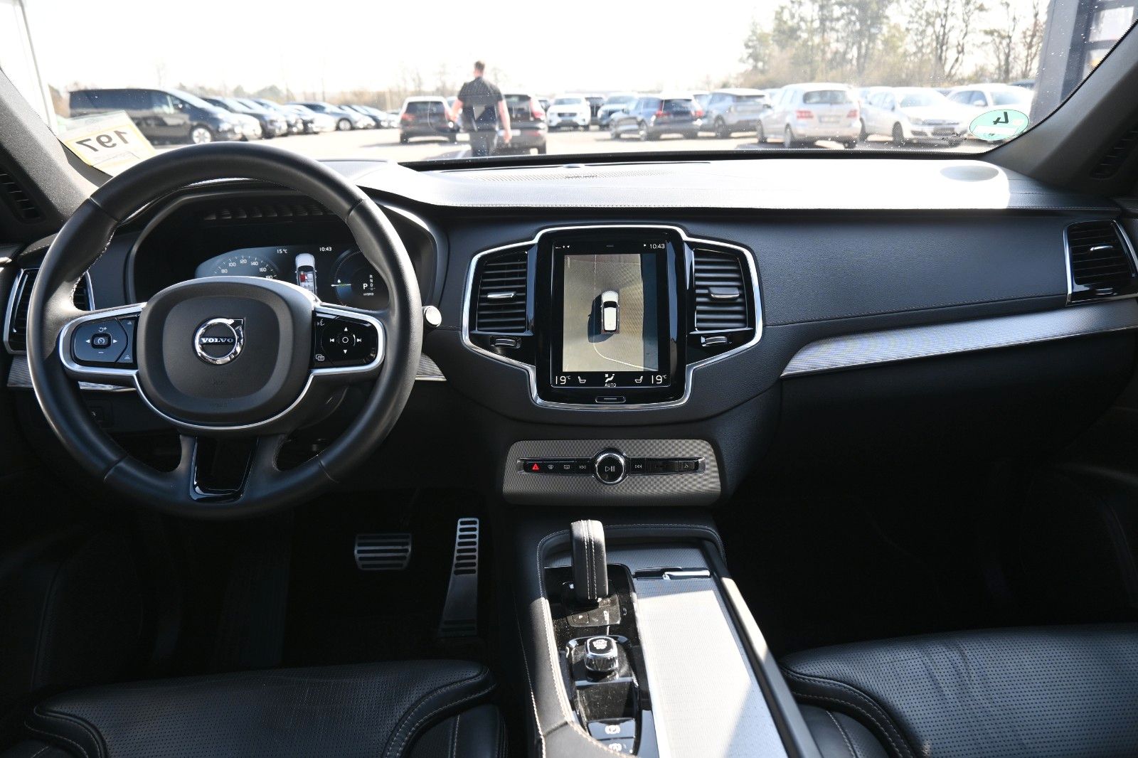 Fahrzeugabbildung Volvo XC90 R Design RC T8 Plug-In Hyb.AWD*LUFT*AHK*LED