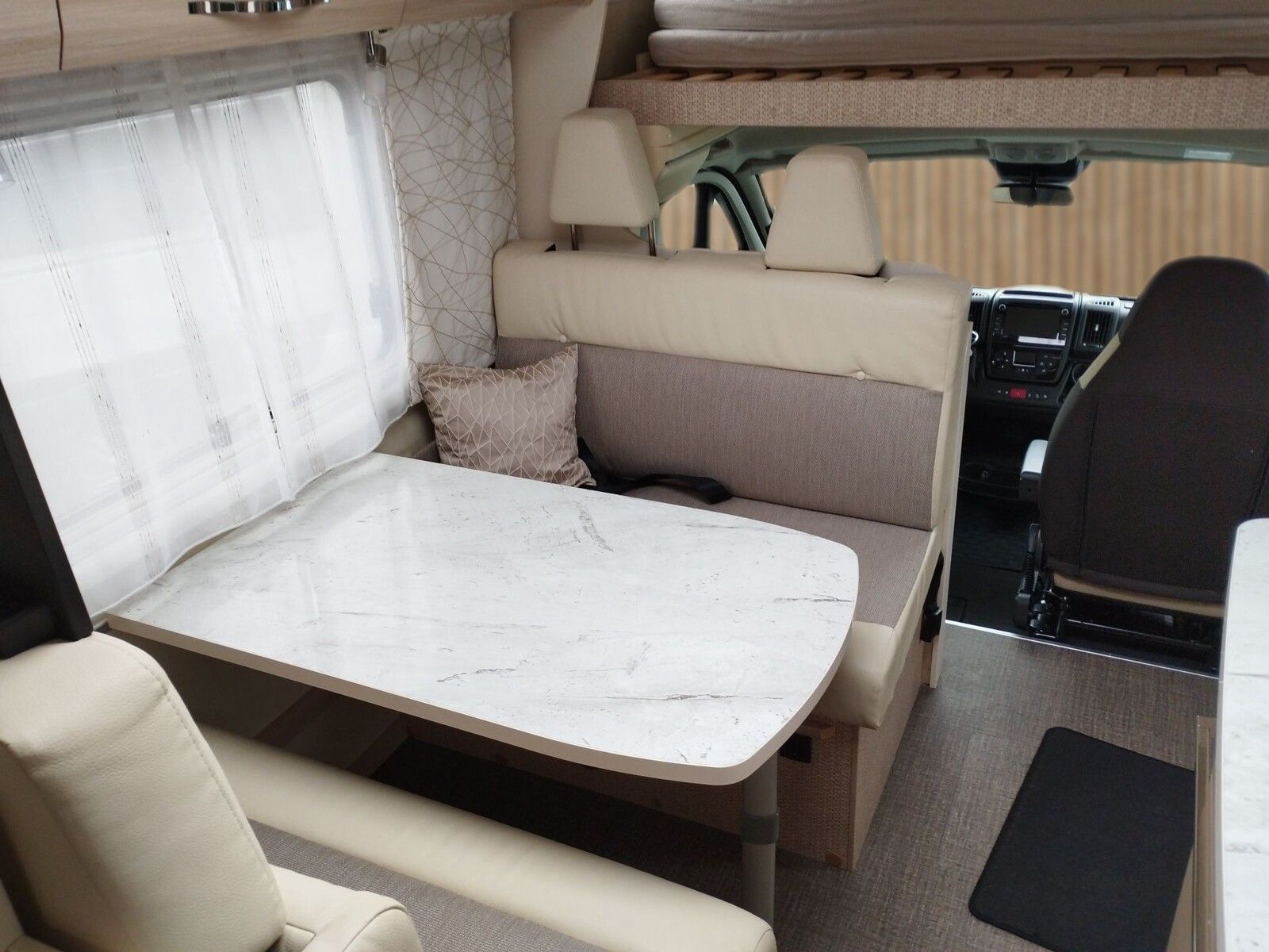 Fahrzeugabbildung Eura Mobil Activa One 690 HB SAT,TV,Markise,Dachklimaanlage