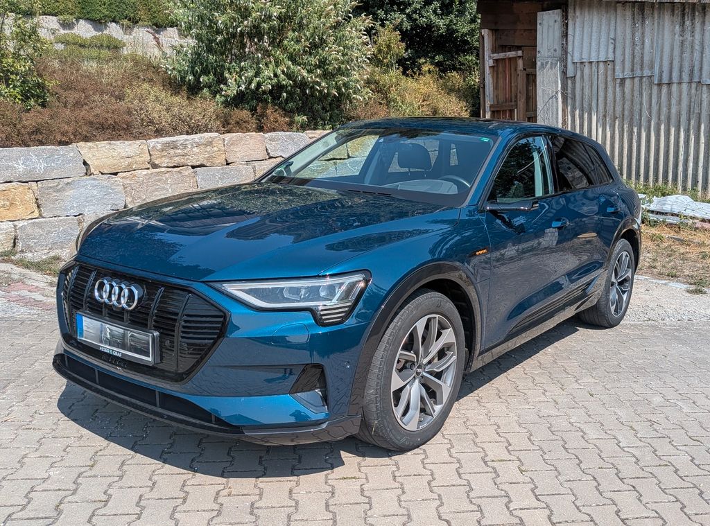 Image of Audi e-tron