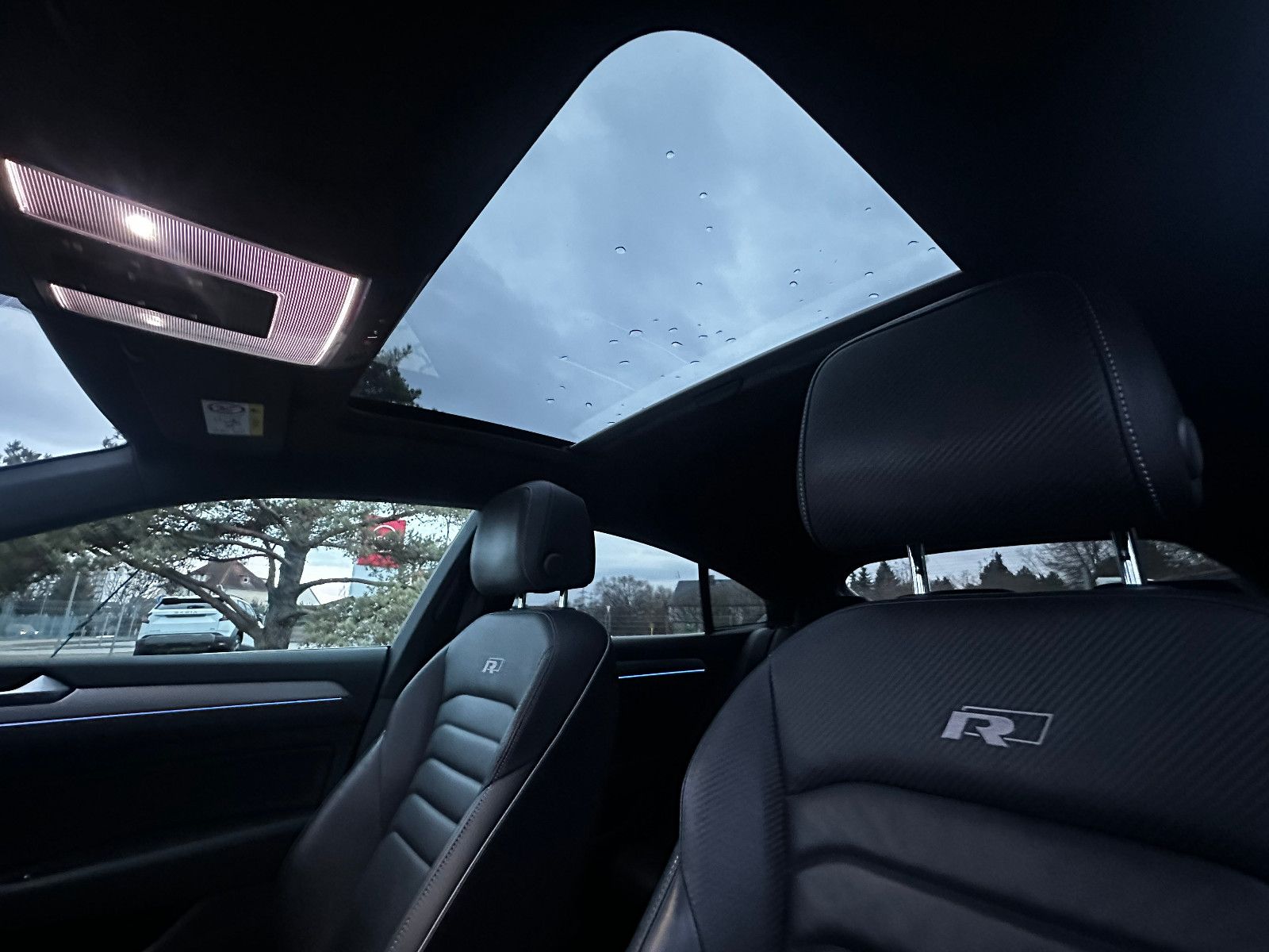 Fahrzeugabbildung Volkswagen Arteon R-Line