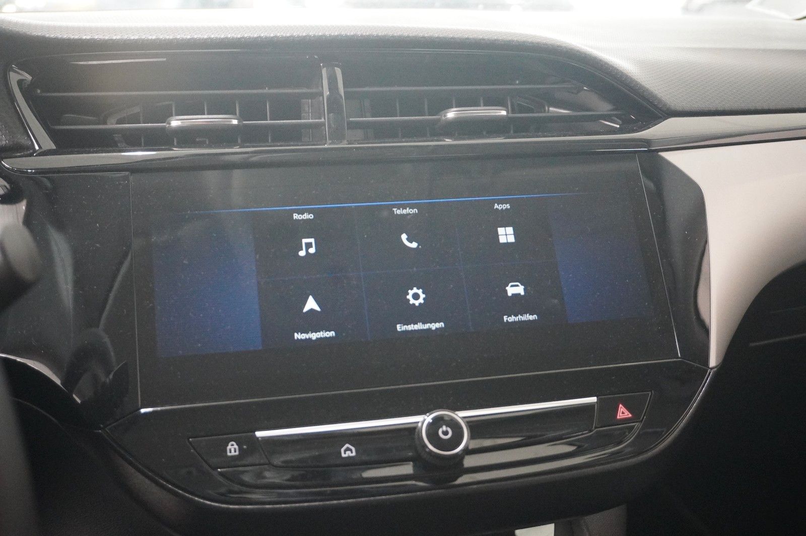 Fahrzeugabbildung Opel Corsa F 1.2 FACELIFT NAVI/LED/KAMERA/VIRTU./SHZ