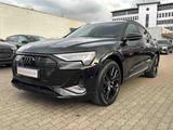 Audi e-tron Sportback 55 2x S line BLACK EDITION PANO - Audi e-tron in Hamburg