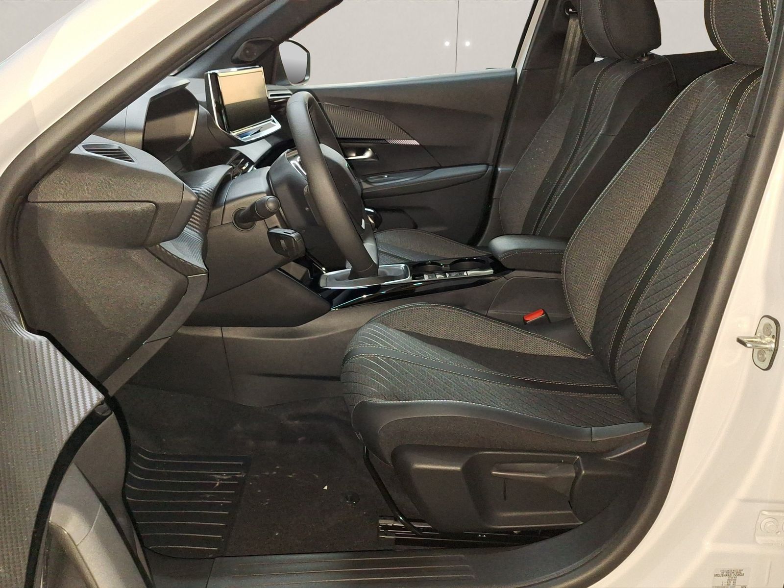 Peugeot 2008 - Bild 8