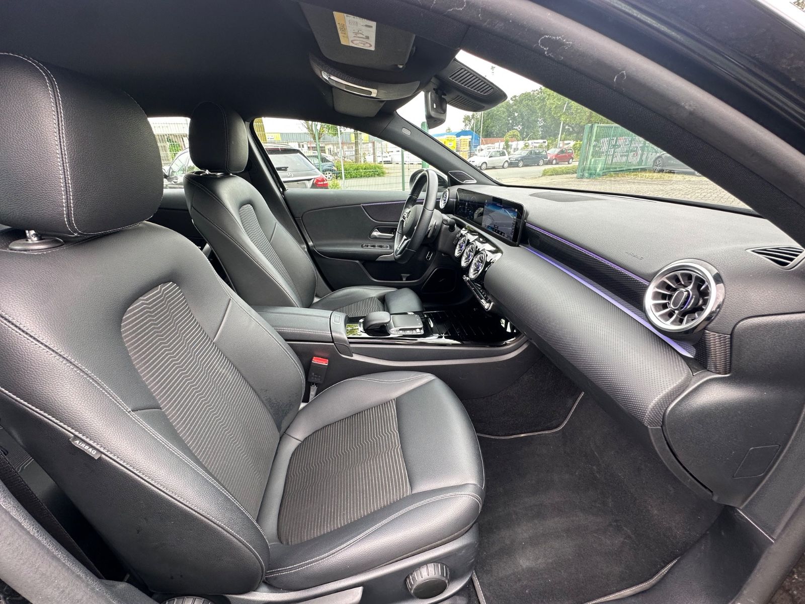 Mercedes-Benz A 250 e DCT Progressive LED Kamera Ambiente foto 14