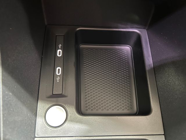 Ford Grand Tourneo Connect PHEV Titanium