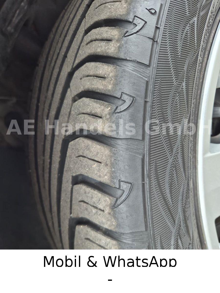 Volkswagen Passat 2012 — photo 12