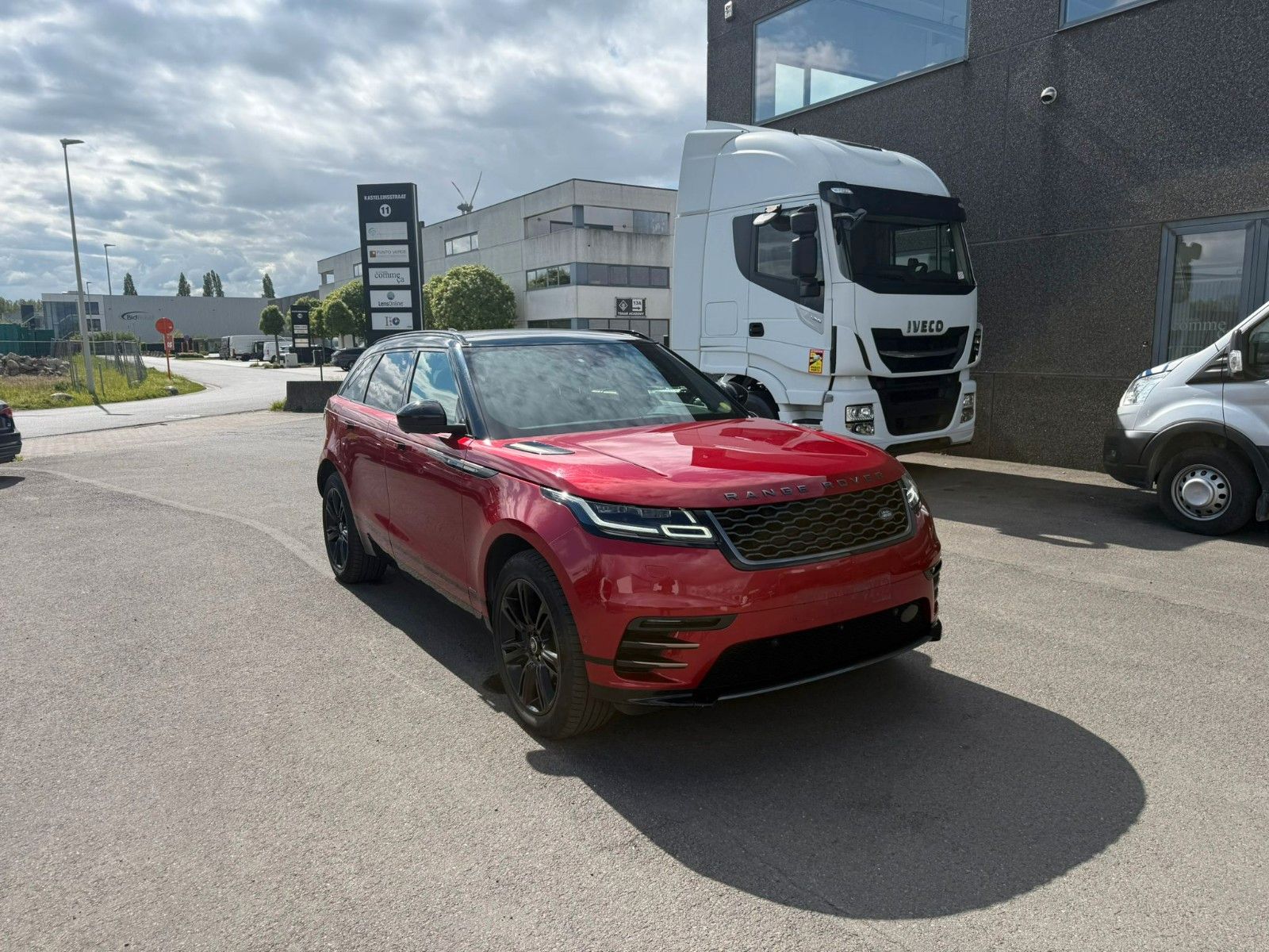 Land Rover Range Rover Velar (Stock ID 09570) imagem 3