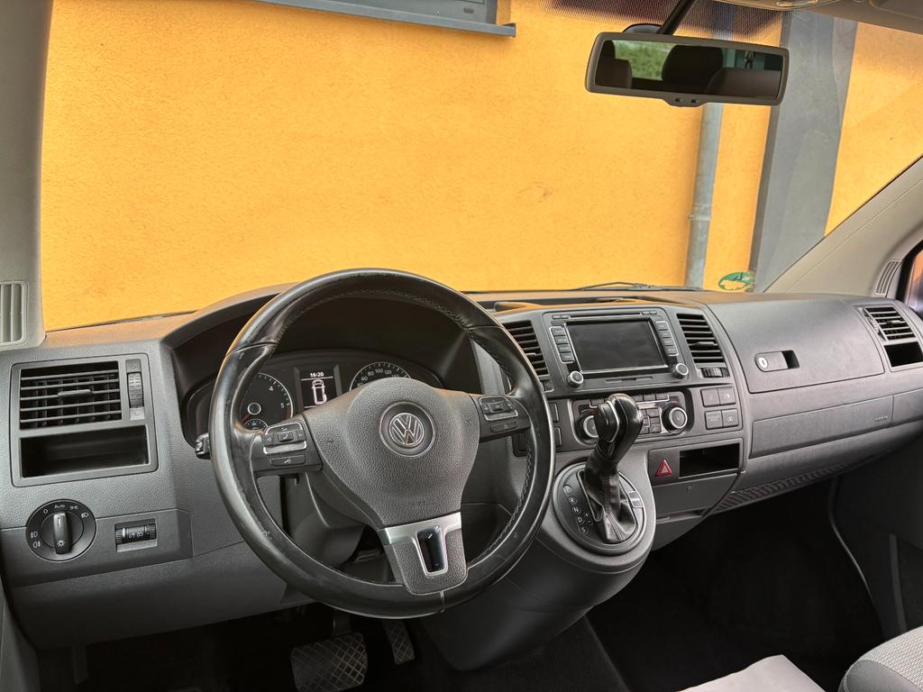 Volkswagen T5 Caravelle