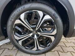 C5 X Hybrid Shine Pack 225 e-EAT8#TopAusstattung C5 X Hybrid Shine Pack 225 e-EAT8#TopAusstattung