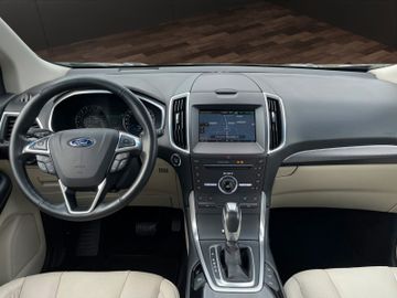 Ford Edge - 11