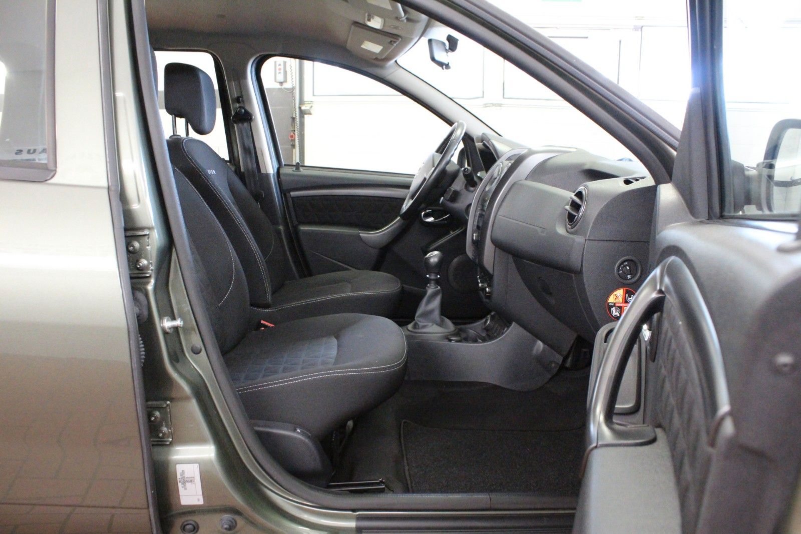 Fahrzeugabbildung Dacia Duster Blue dCi 110 Laureate *4x4 *
