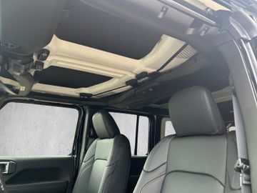 Jeep WRANGLER MY25 Sahara 4x4 AT8 LED KAMERA NAVI