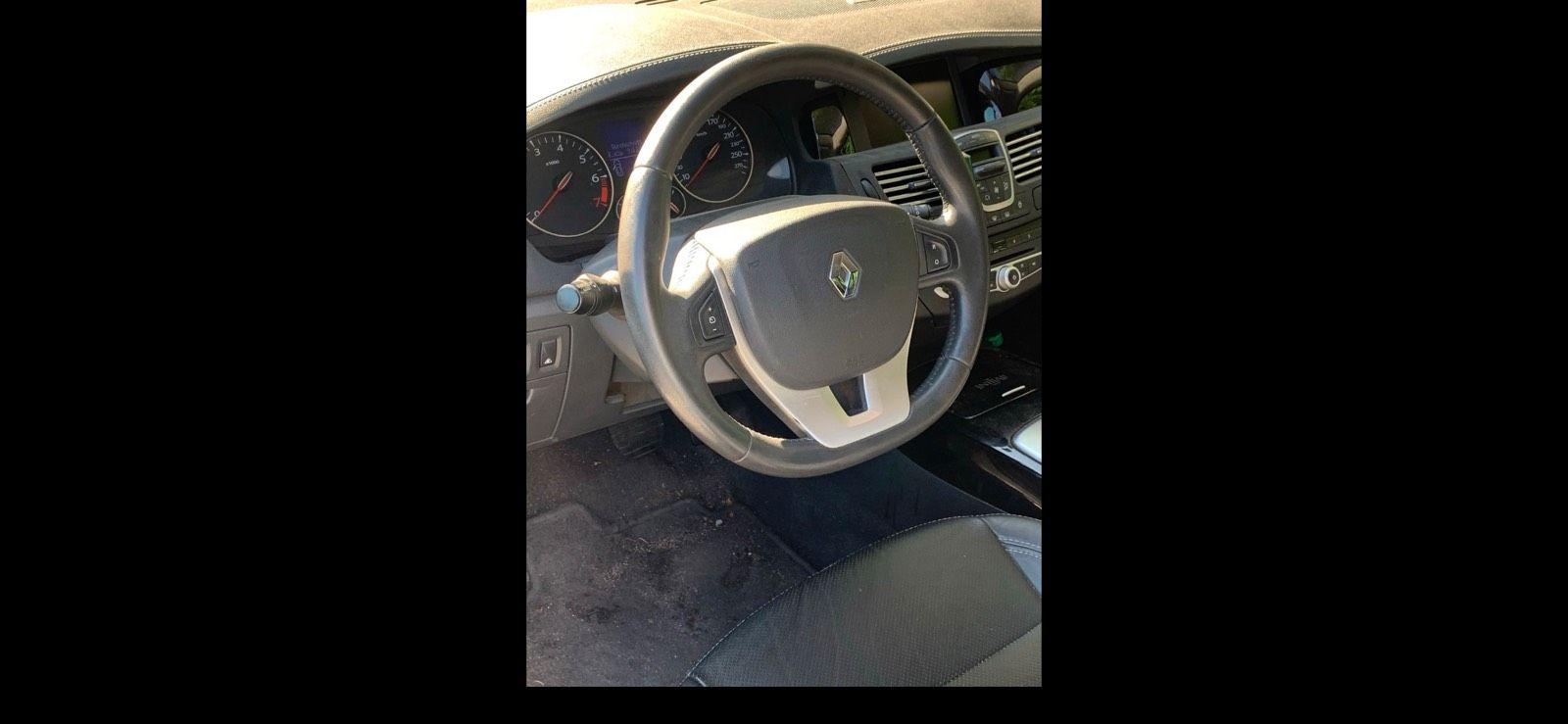 Renault Laguna 2011 — photo 5