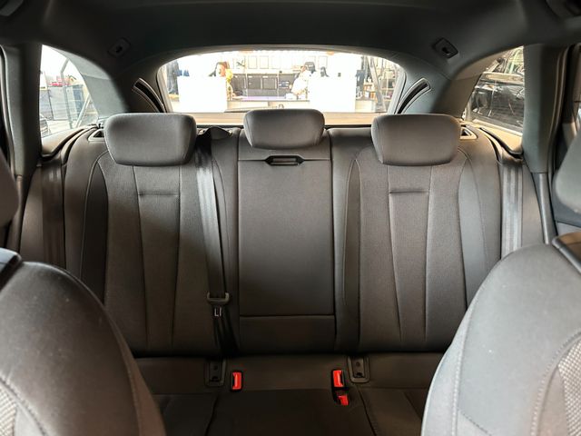 Audi A4 Avant*ACC*Spurhalte*VerkehrszeichenEK*LED*PDC