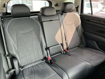 Volkswagen Tayron Elegance 1,5l eTSI 150 PS 7-Gang-DSG