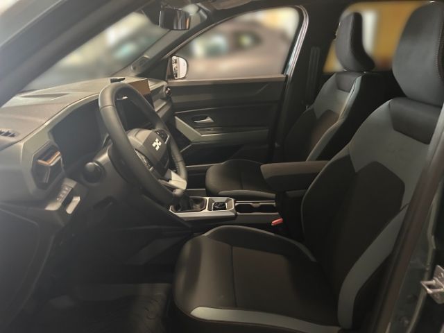 Fahrzeugabbildung Dacia Bigster TCe 130 Extreme 4x4 1.2 Mild-Hybrid EU6e