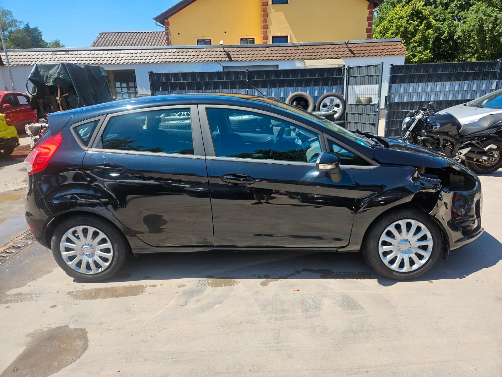Ford Fiesta 2013 — photo 7