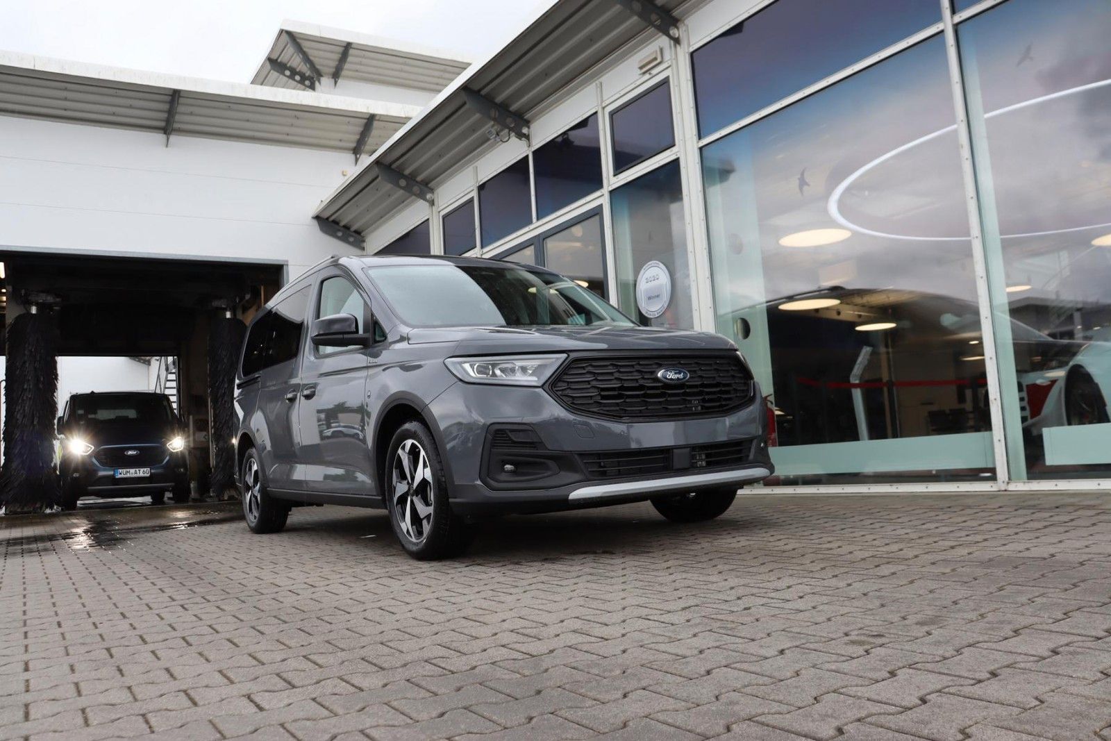 Ford Grand Tourneo Connect Active 3,99% FIN* AHK imagem 2