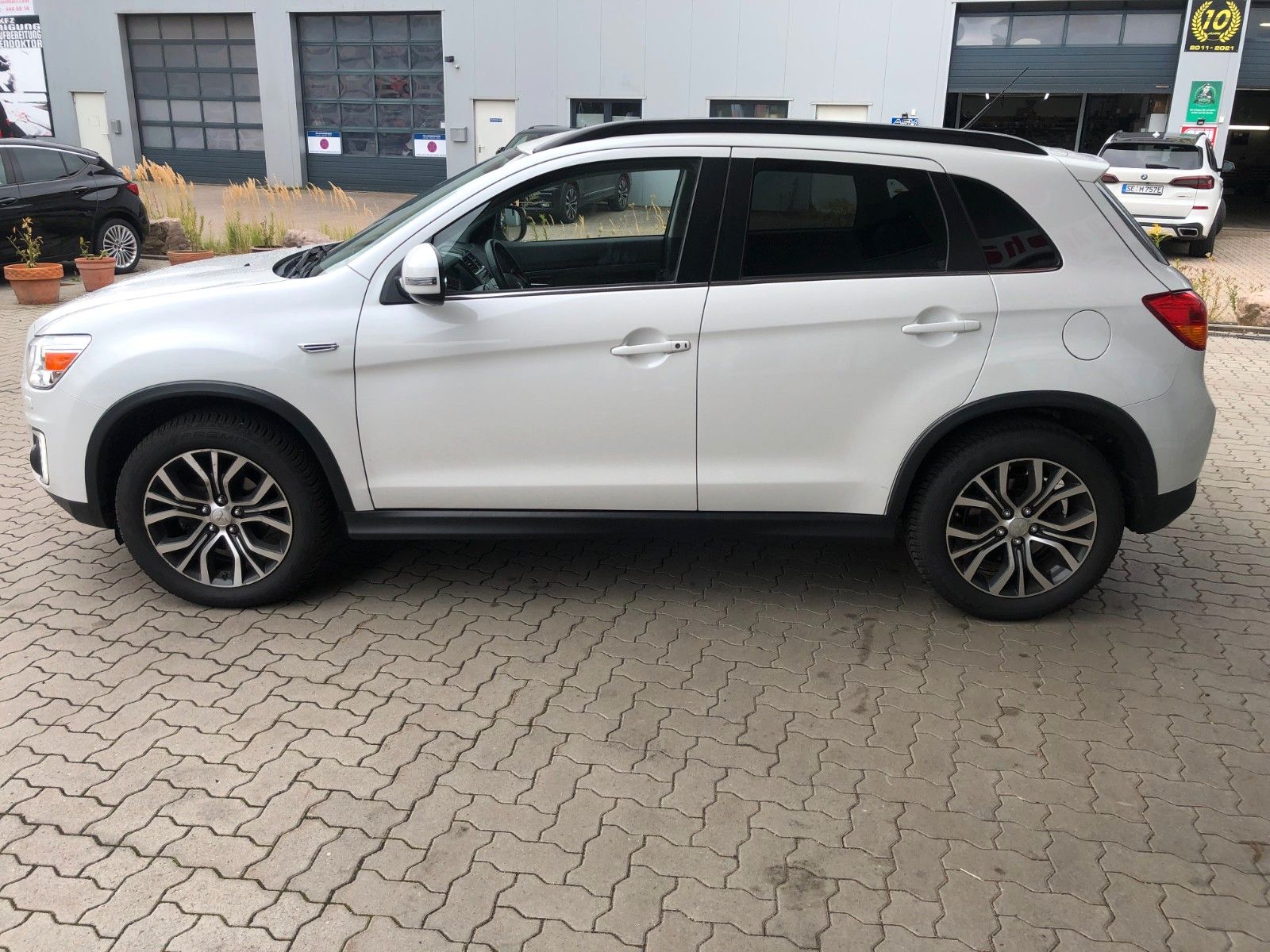 Fahrzeugabbildung Mitsubishi ASX SUV-Star+ 4WD Hagelschaden