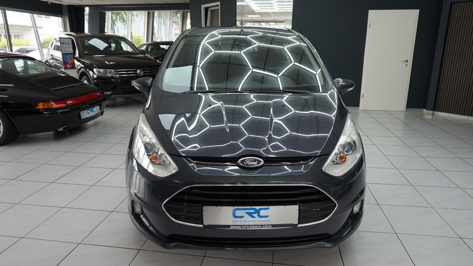 Fahrzeugabbildung Ford B-Max Titanium 4,9 Liter / 100 Km
