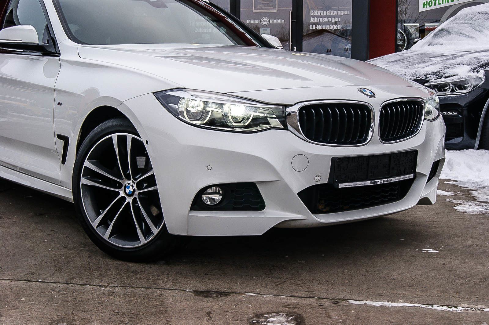 Fahrzeugabbildung BMW 320 Gran Turismo M-SPORT 360° LEDER HEADUP ANHZV