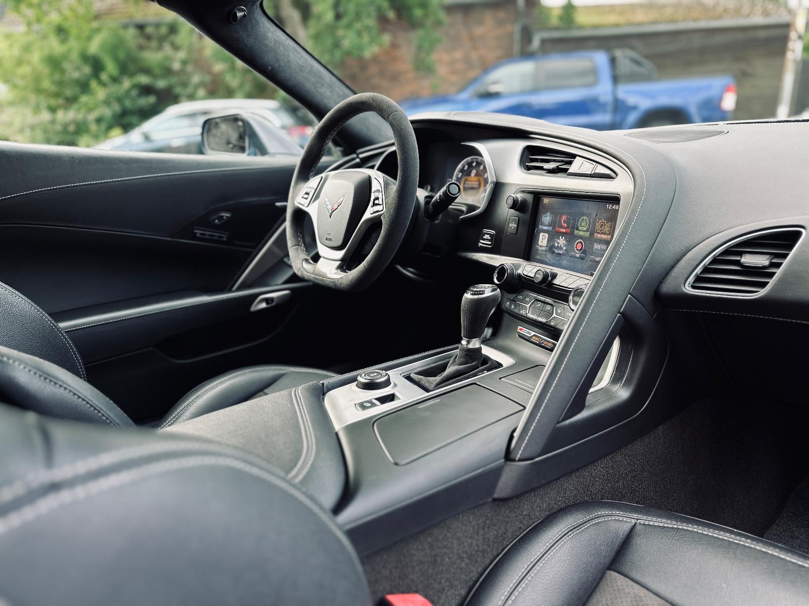 Car Image 29