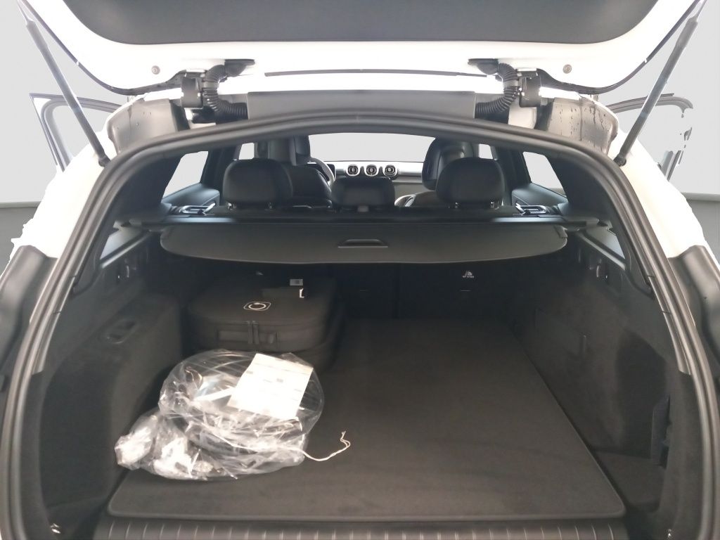 Fahrzeugabbildung Mercedes-Benz C 300 de T-Modell mit EQ Hybrid Technologie AHK