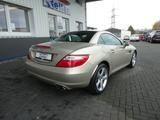Mercedes-Benz SLK 250 BlueEfficiency, Harman-Kardon - : Beige